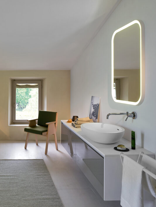 Mobilier contemporain pour la salle de bains chez Hydropolis