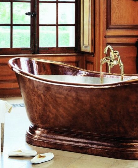 Baignoire en fonte, ambiance rétro dans la salle de bains - Herbeau