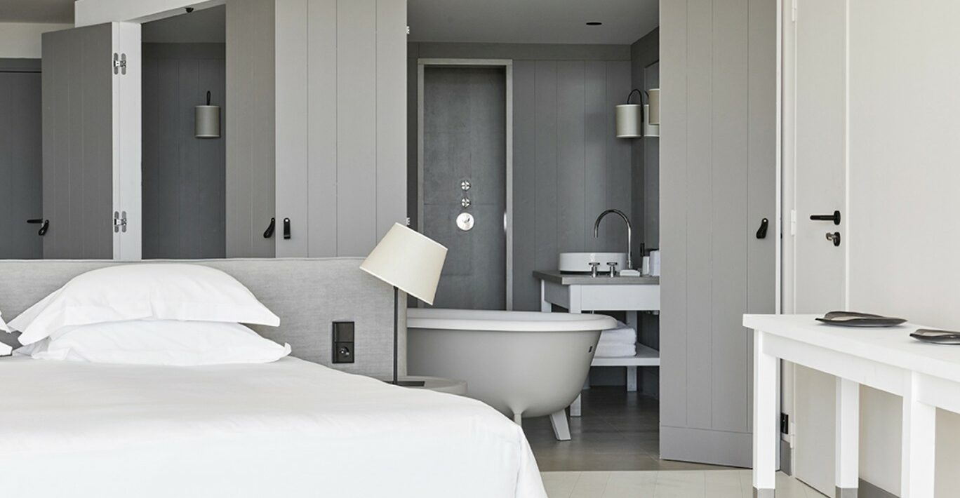 Bathroom design in the 5-star luxury hotel, Plage Palavas, facing the Mediterranean - Hydropolis project