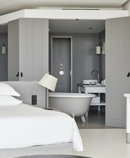 Bathroom design in the 5-star luxury hotel, Plage Palavas, facing the Mediterranean - Hydropolis project