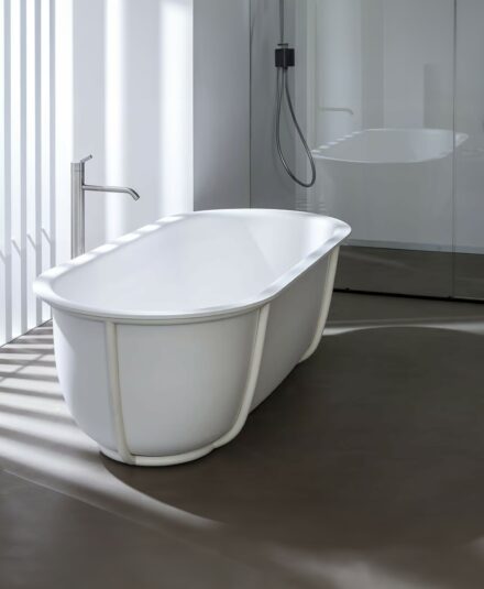 Baignoire îlot CUNA en solid surface-Design Patricia Urquiola pour Agape-Hydropolis