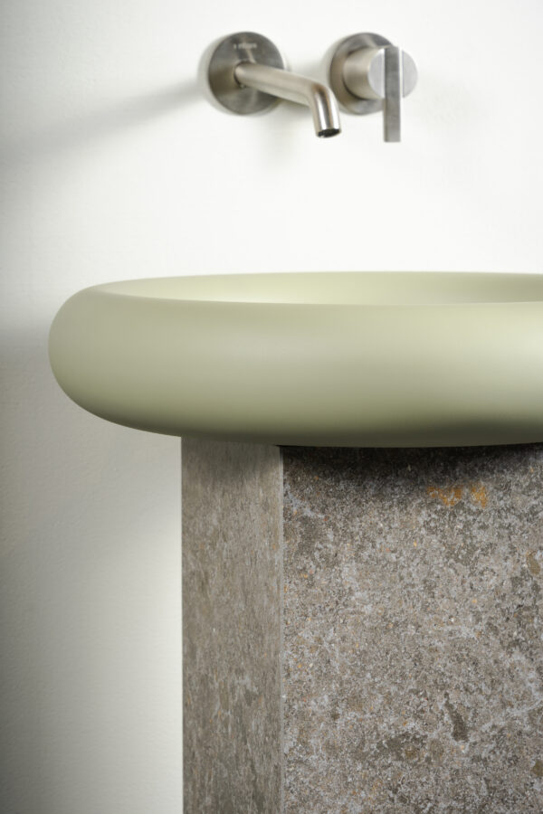 Lavabo Freestanding_Colonne en marbre_Vasque solid surface_Collection_Ease
