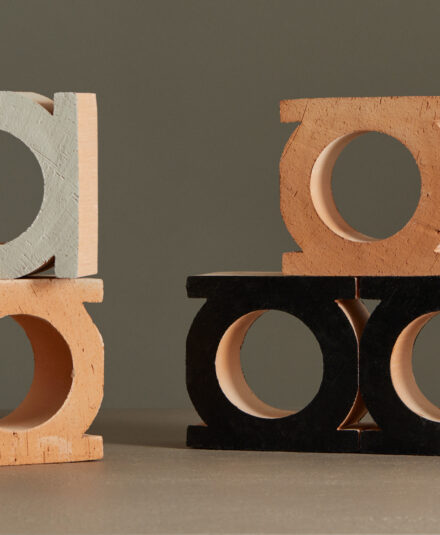 Mutina_Cloison-de-separation-modulable-en-terre-cuite-Jali-bianco