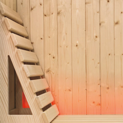 kyra-sauna-plus-Lambris-sapin-noeuds