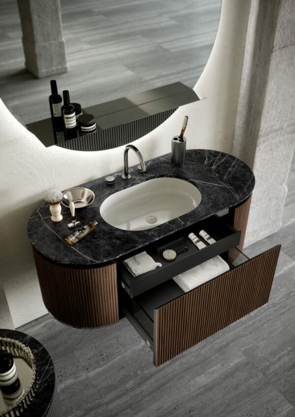 Oasis_Plan en marbre Nero Marquinia avec lavabo intégré Hydor 1 en céramique blanche
