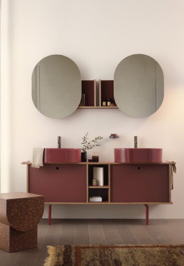 Chez Hydropolis - Le meuble de lavabo Theo 175 de chez Ceramica Cielo arbore des lignes graphiques et colorées.