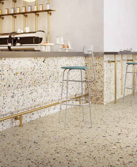 VENICE VILLA- Revêtement sol et mur ,grès cérame, couleur Venice beige ,disponible chez Hydropolis