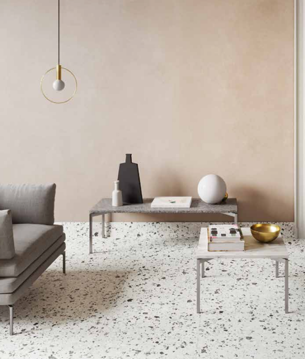 VENICE VILLA - Revêtement sol et mur en grès cérame, couleur Venice Silver, disponible chez Hydropolis.