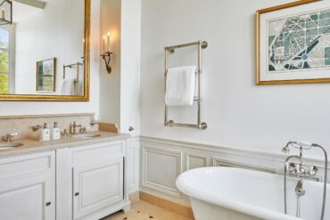 Hôtel Airelles Château de Versailles, Le Grand Contrôle, Versailles. © Renée Kemps